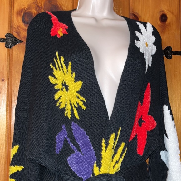 Urban Outfitters Chenille Cardigan black coral tie waist - Picture 3 of 9